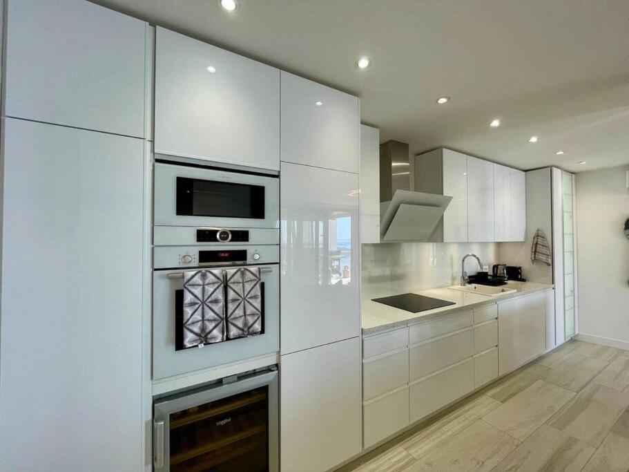Modern 2Bdrm Apt Luxeview4- Seaview Dubrovnik Bagian luar foto